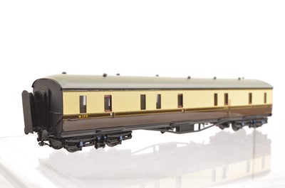 Lot 556 - Lawrence Scale Models kit-built 4mm Finescale GWR bogie Hawksworth Passenger Full Brake W290