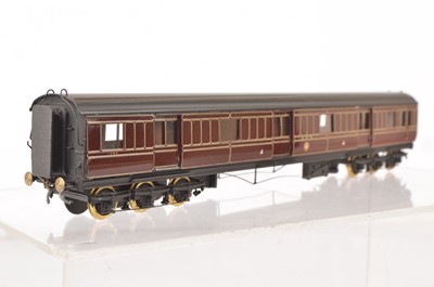 Lot 561 - Lawrence Scale Models kit-built 4mm Finescale GWR 12-wheel 70' Newspaper Van