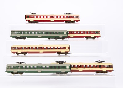Lot 582 - Pocher HO Gauge Italian Unboxed Electric Railcars (6)