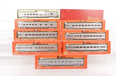 Lot 678 - Rivarossi H0 Gauge Archive collection New York Central and Florida East Coast silver Coaches (8)