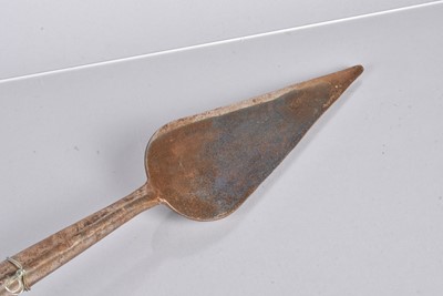 Lot 392 - A Throwing spear