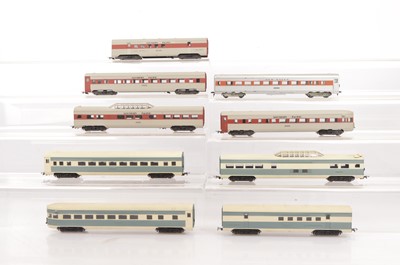 Lot 702 - Rivarossi H0 Gauge Archive collection unboxed early Southern Pacific and New Haven red and grey and  unlettered blue and white Coaches (9)