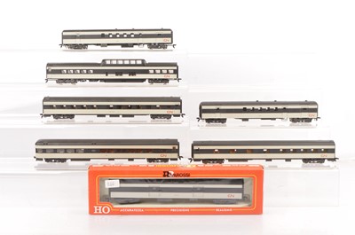 Lot 704 - Rivarossi H0 Gauge Archive collection boxed and unboxed Canadian National silver and black Coaches (7)