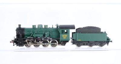 Lot 728 - Rivarossi H0 Gauge Archive collection a re-finished Fleischmann ex-DR Br55 0-8-0 Locomotive and Tender