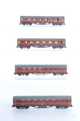 Lot 732 - Rivarossi H0 Gauge Archive collection rake of Four pre-production Lima-type HO Gauge LMS Coaches (4)
