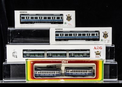 Lot 751 - American HO Gauge Streetcar and German HO Scale Model Tram and Subway Train