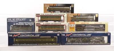 Lot 764 - American HO Gauge Canadian National Diesel Locomotives and Coaches