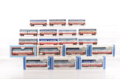 Lot 780 - American HO Gauge Bangor & Aroostook Thrall Box Cars (18)