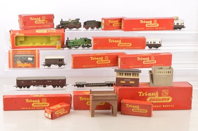 Lot 41 - Tri-ang 00 Gauge Locomotives and Passenger and Goods Rolling Stock and boxed Merit Lineside Accessories and other items