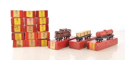 Lot 171 - Boxed Trix (TTR) 00 Gauge American Freight Stock (18)