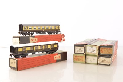 Lot 172 - Late Boxed Trix (TTR) 00 Gauge BR Coaching Stock with interiors (8)