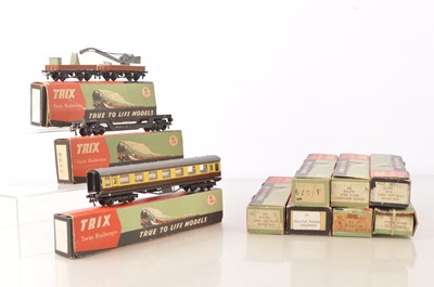 Lot 173 - Late Boxed Trix (TTR) 00 Gauge BR Coaching Stock with interiors and goods stock (10)