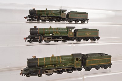 Lot 222 - Three Hornby-Dublo 00 Gauge unboxed 3-Rail BR green Class Castle Class Locomotives and Tenders (3)