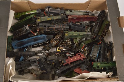 Lot 251 - Kitbuilt and modified 00 Gauge SR olive green Locomotives and Tenders (4, incl Tenders)