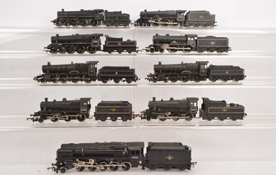 Lot 261 - Hornby Mainline BR black 00 gauge Steam locomotives and tenders (9)