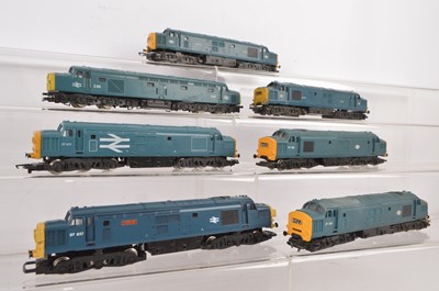 Lot 271 - Hornby Tri-ang Jouef Diesel locomotives in BR blue 00 gauge (7)