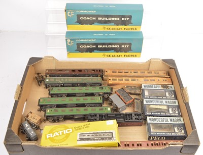 Lot 312 - Farish Ratio Peco 00 gauge coach and wagon kits and completed stock (23)