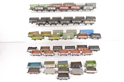 Lot 342 - Bachmann Hornby and other 00 gauge freight wagons Private owners (54)