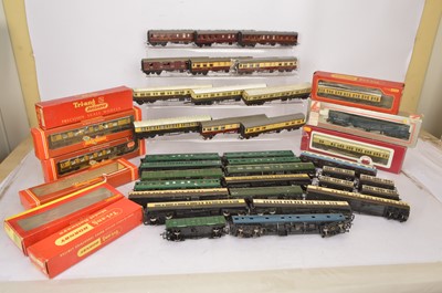 Lot 348 - Airfix Hornby Tri-ang and other 00 gauge Coaches and vans  (38)