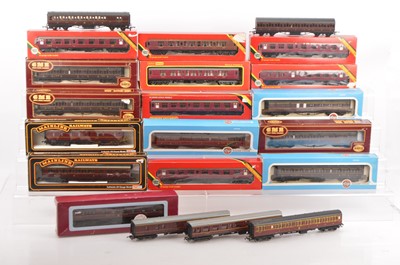 Lot 350 - Hornby Airfix Mainline Lima 00 gauge LMS maroon livery coaches (23)