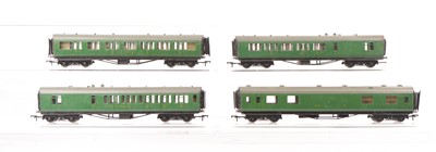 Lot 362 - Exley 00 Gauge Southern Railway green Coaches (4)