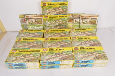 Lot 373 - Airfix  Building and accessory plastic kits unbuilt all in original boxes (27)