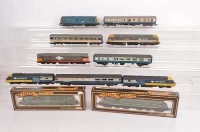 Lot 375 - Hornby Mainline Lima 00 gauge Diesel Locomotives and Coaches (11)