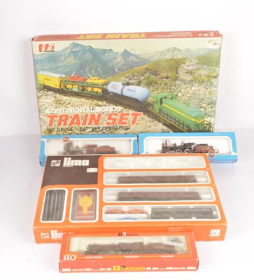 Lot 402 - Lima Rivarossi Airfix Mehano H0 gauge Locomotives and rolling stock in original boxes (5)