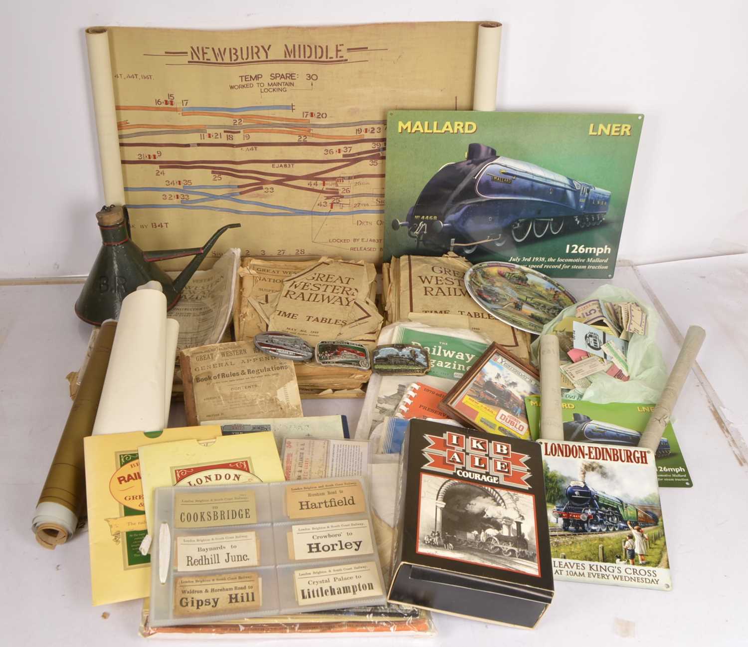 Lot 430 - GWR  timetables signalling plans tickets and general railway memorabilia (qty)