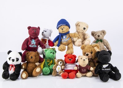 Lot 51 - A very large collection of modern manufactured teddy bears