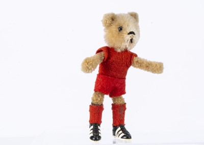 Lot 134 - A Schuco post war teddy bear dressed as a footballer