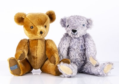 Lot 204 - Two collectors teddy bears