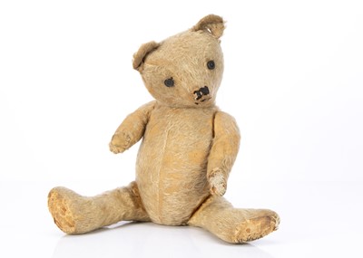 Lot 224 - A 1930/40s English teddy bear