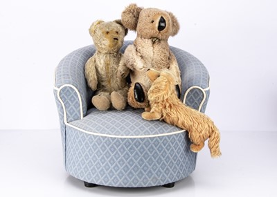 Lot 226 - A 1920s English teddy bear