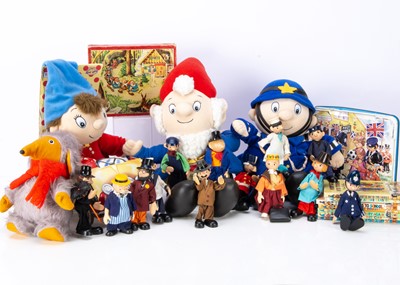 Lot 246 - A collection of childhood television favourite toys and Jigsaw puzzles
