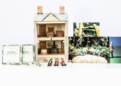 Lot 344 - Five Hantel Miniatures