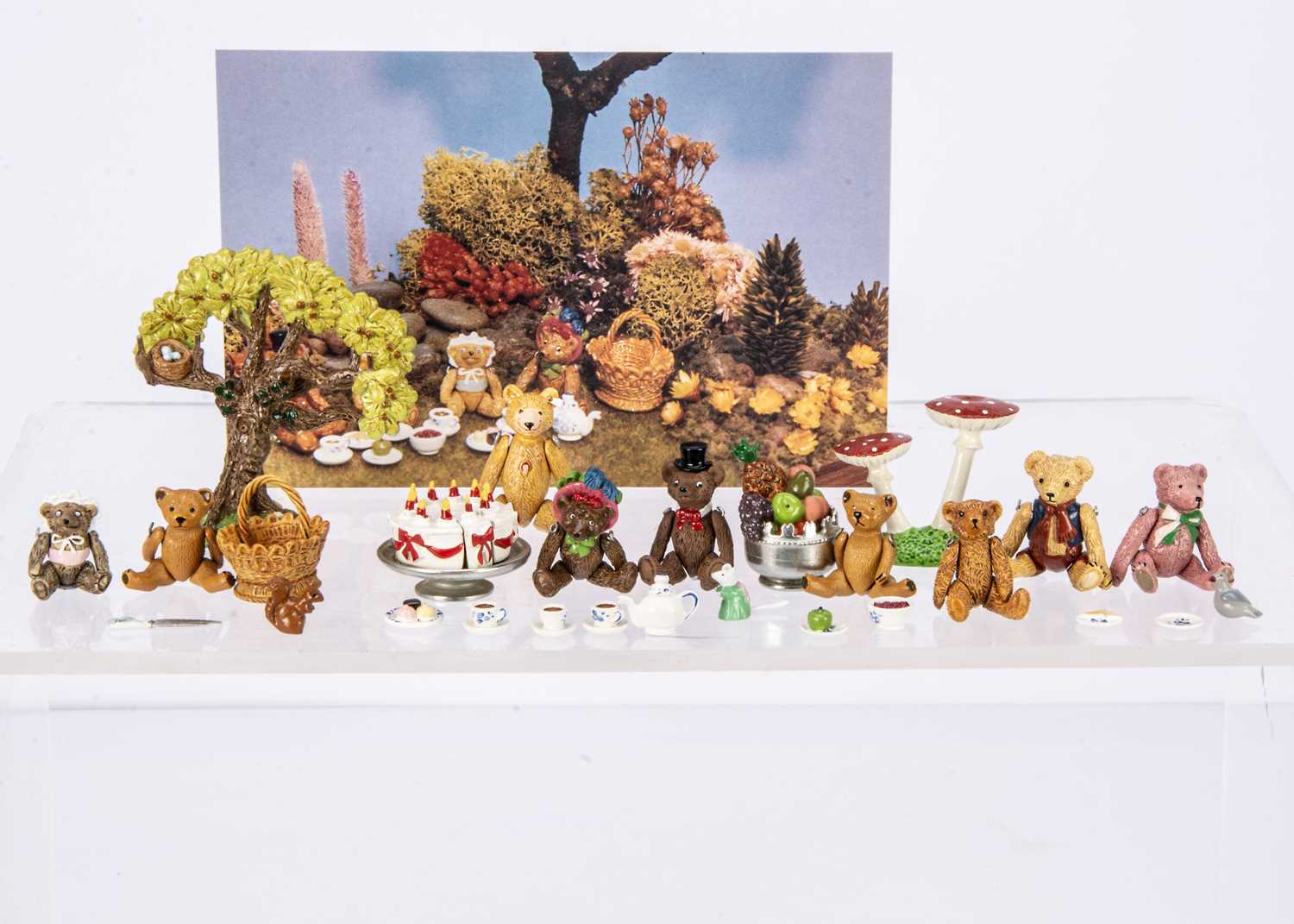 Lot 366 - A Hantel Miniatures teddy bears picnic