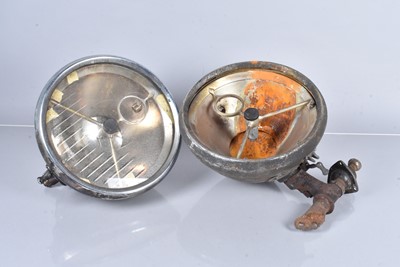 Lot 553 - A pair of Lucas P100 DB 'Bullseye' head lamps