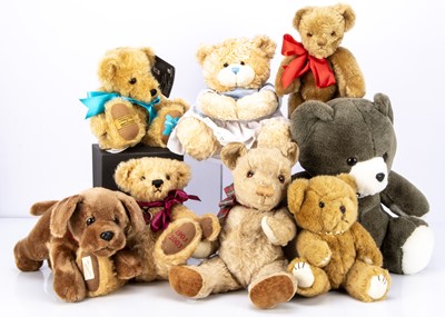 Lot 413 - Eight collectors teddy bears