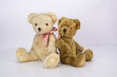 Lot 429 - Two late Alpha Farnell teddy bears
