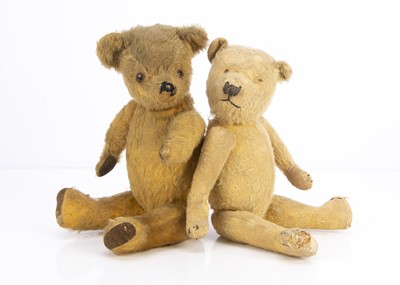 Lot 431 - A 1930s British teddy bear