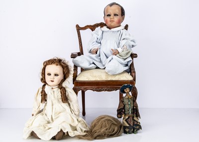 Lot 475 - Various dolls