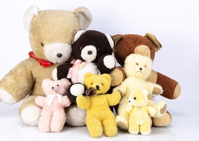 Lot 478 - Fourteen vintage unjointed teddy bears