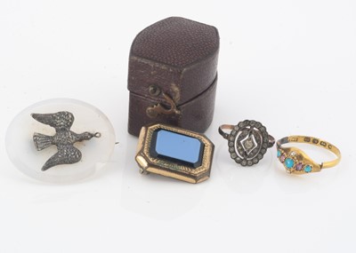 Lot 22 - A small collection of 19th century jewels