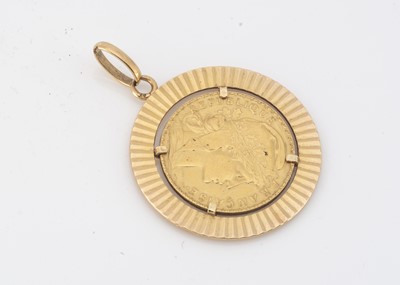 Lot 41 - A French 20 Franc 'Rooster' gold coin pendant