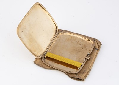 Lot 49 - An Art Deco 9ct yellow gold cigarette case