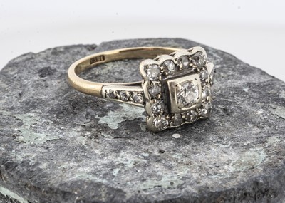 Lot 79 - An 18ct gold Art Deco square cluster ring