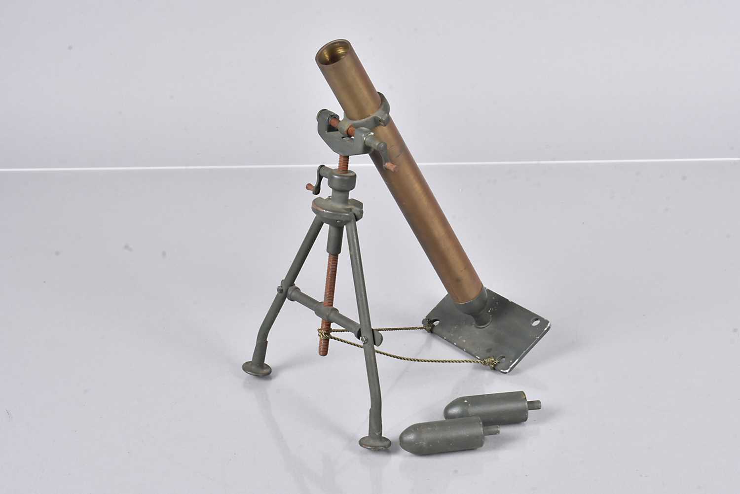 Lot 582 - A model of a Mortar launcher