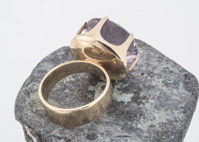 Lot 134 - An amethyst Finnish design modernist dress ring
