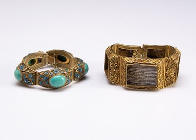 Lot 226 - A Chinese silver gilt and turquoise bracelet